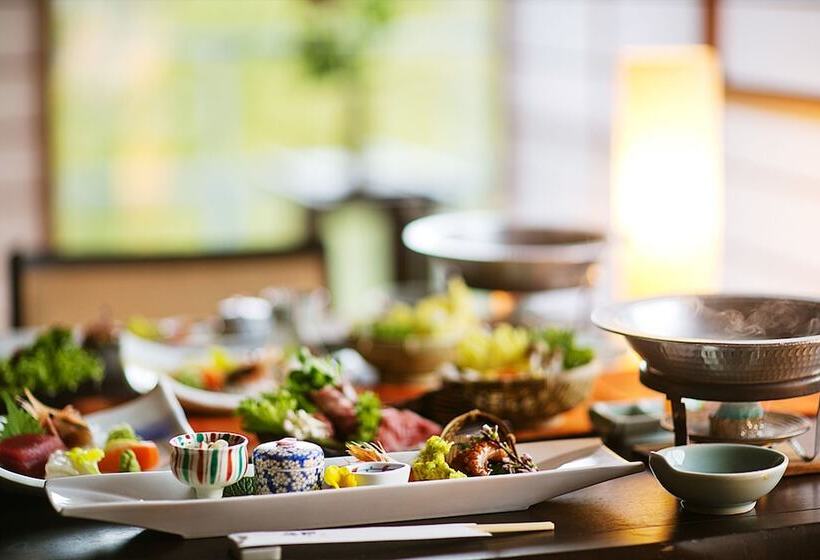 فندق 1000 Years Of Tradition   Akiu Onsen Sakan