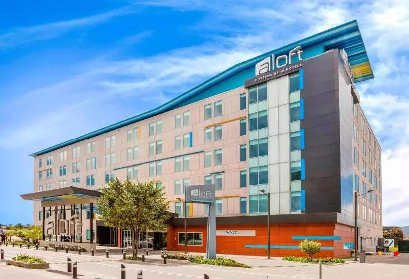 Отель Aloft Bogota Airport