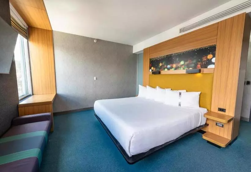 Отель Aloft Bogota Airport