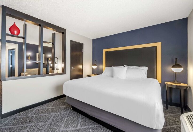 Cambria Hotel Minneapolis Maple Grove