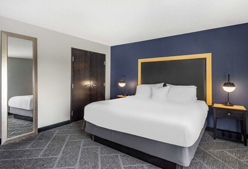 Cambria Hotel Minneapolis Maple Grove