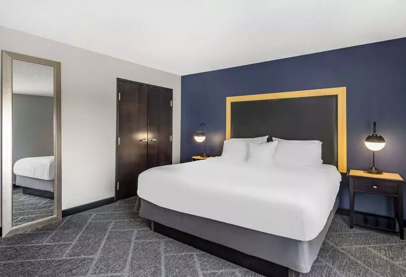 Cambria Hotel Minneapolis Maple Grove