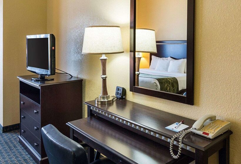 בית מלון כפרי Comfort Suites Nacogdoches