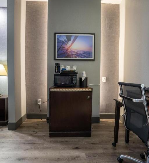 فندق Comfort Suites Seabrook - Kemah