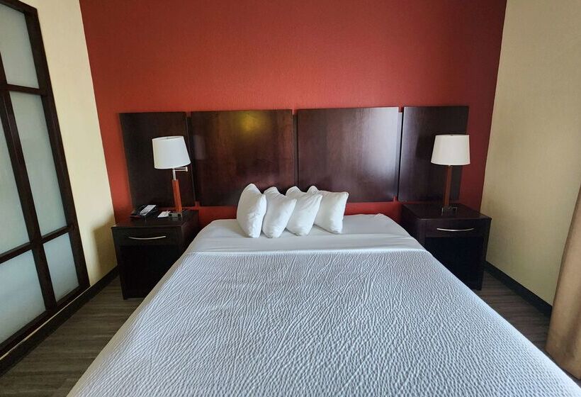 فندق Days Inn & Suites By Wyndham Houston / West Energy Corridor