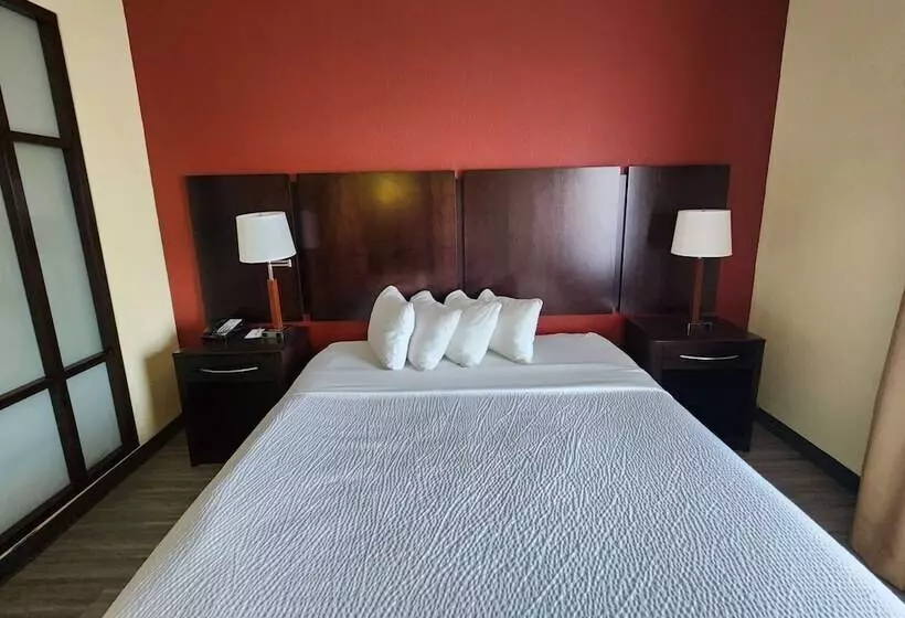 酒店 Days Inn & Suites By Wyndham Houston / West Energy Corridor