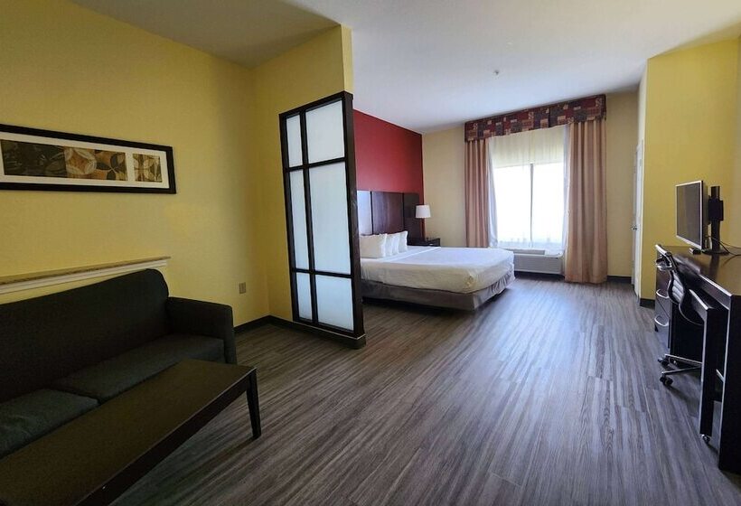 فندق Days Inn & Suites By Wyndham Houston / West Energy Corridor