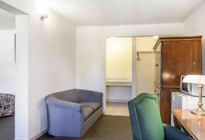 ホテル Econo Lodge