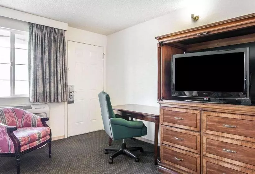 ホテル Econo Lodge