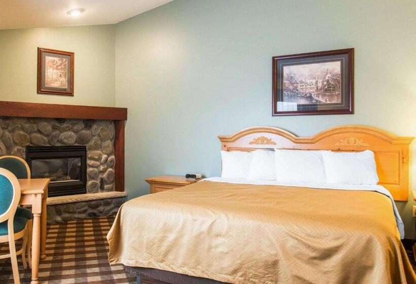 호텔 Econo Lodge Inn & Suites