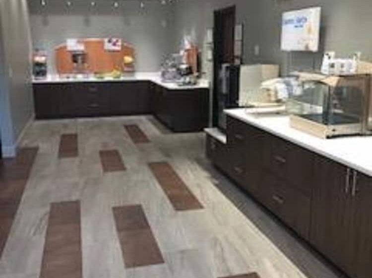 Holiday Inn Express Hotel & Suites Ennis, An Ihg