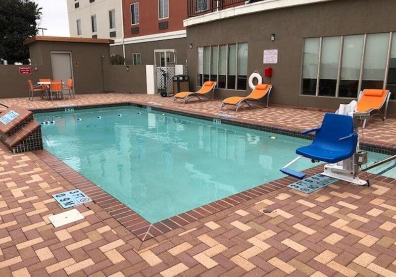 בית מלון כפרי Holiday Inn Express & Suites Rio Grand By Ihg