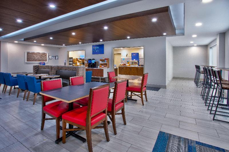Holiday Inn Express Hotel And Suites Katy, An Ihg