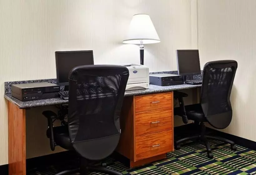 בית מלון כפרי Holiday Inn Express Richmond Brandermill Hull Street, An Ihg