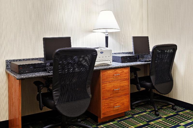 Отель Holiday Inn Express Richmond Brandermill Hull Street, An Ihg