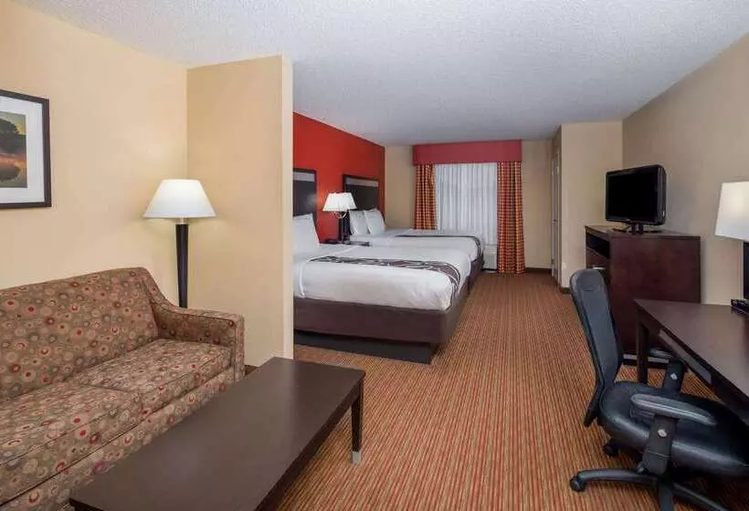 ホテル La Quinta By Wyndham Warner Robins   Robins Afb