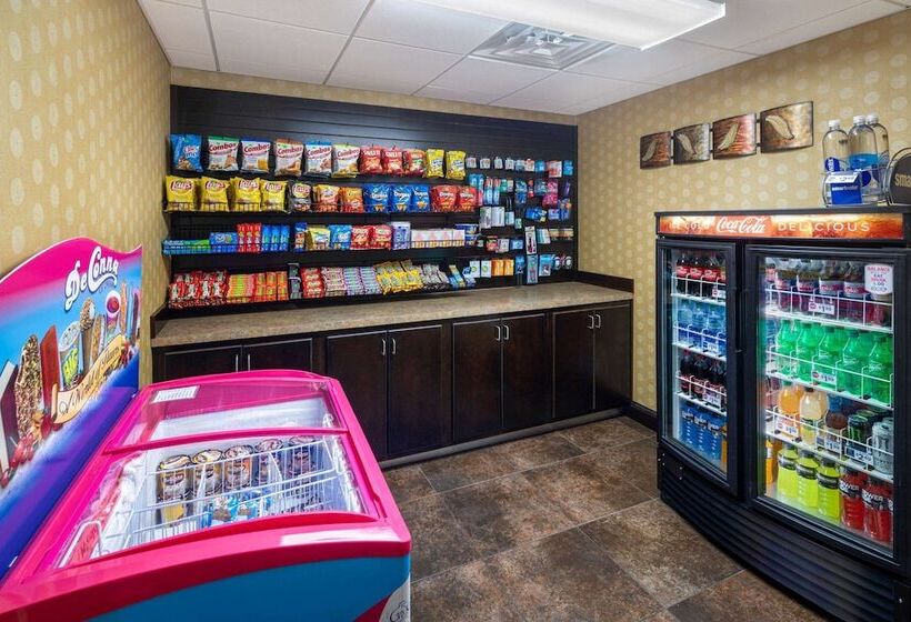 فندق La Quinta By Wyndham Warner Robins   Robins Afb