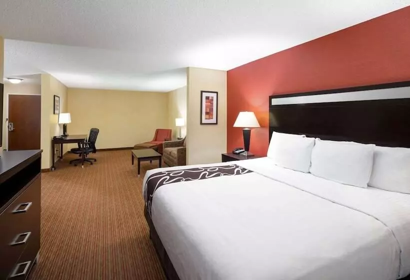 ホテル La Quinta By Wyndham Warner Robins   Robins Afb