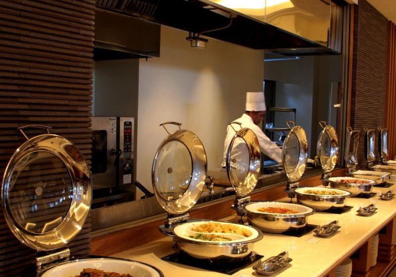 هتل Mahaina Wellness Resorts Okinawa