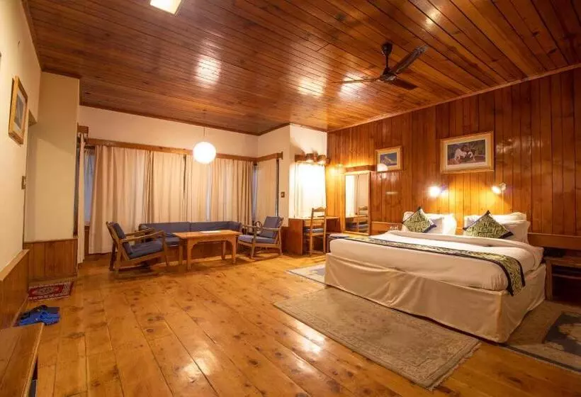 هتل Negi S Mayflower A Heritage Since 1965