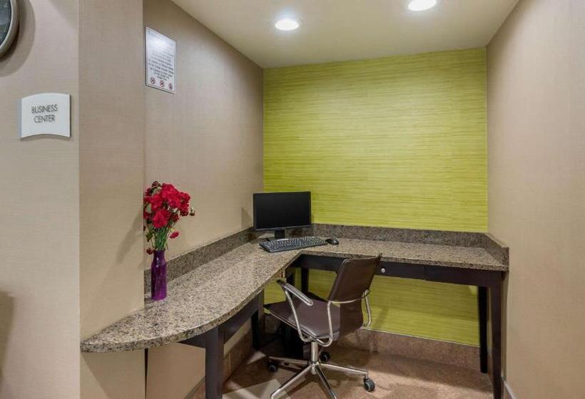 ホテル Quality Inn