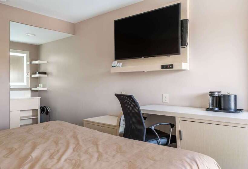 Hotel Inn At University