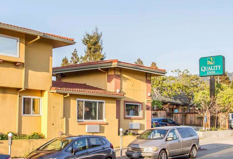 Hotel Inn At University