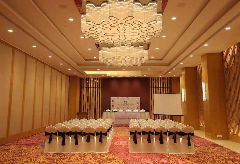 ホテル The Imperial Palace