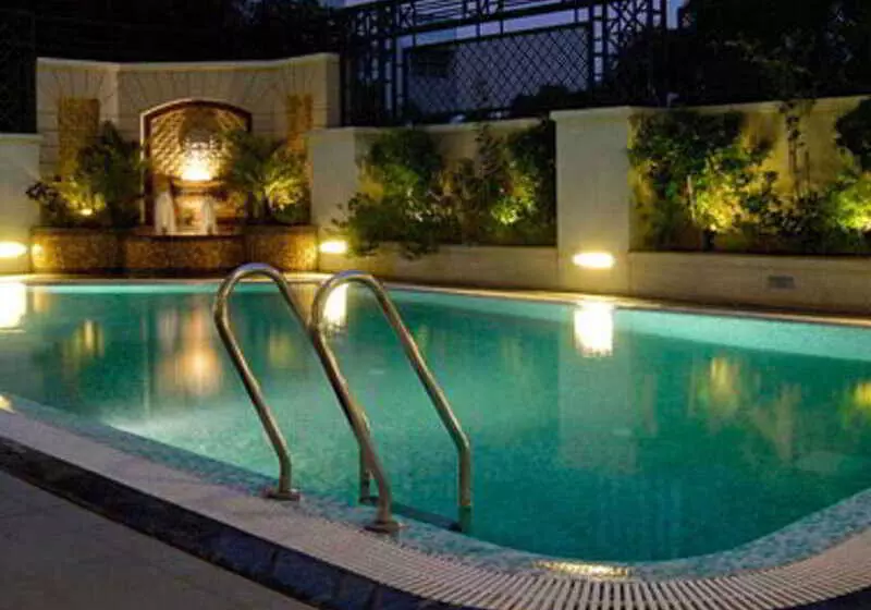 ホテル The Imperial Palace