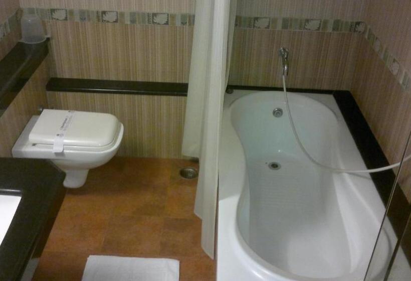 בית מלון כפרי The Madurai Residency