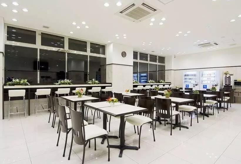 Отель Toyoko Inn JR Wakayama-eki Higashi-guchi