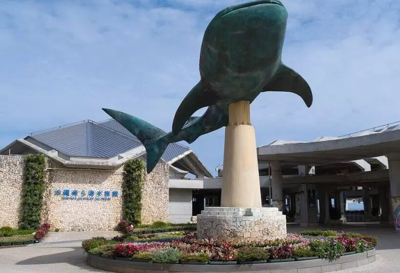 Отель Toyoko Inn Naha Omoromachi Ekimae