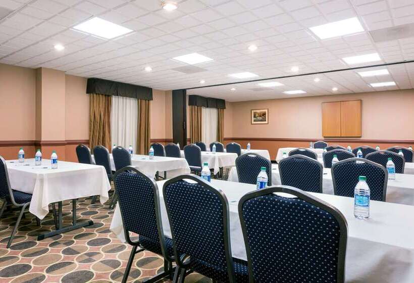 ホテル Wingate By Wyndham Athens Ga