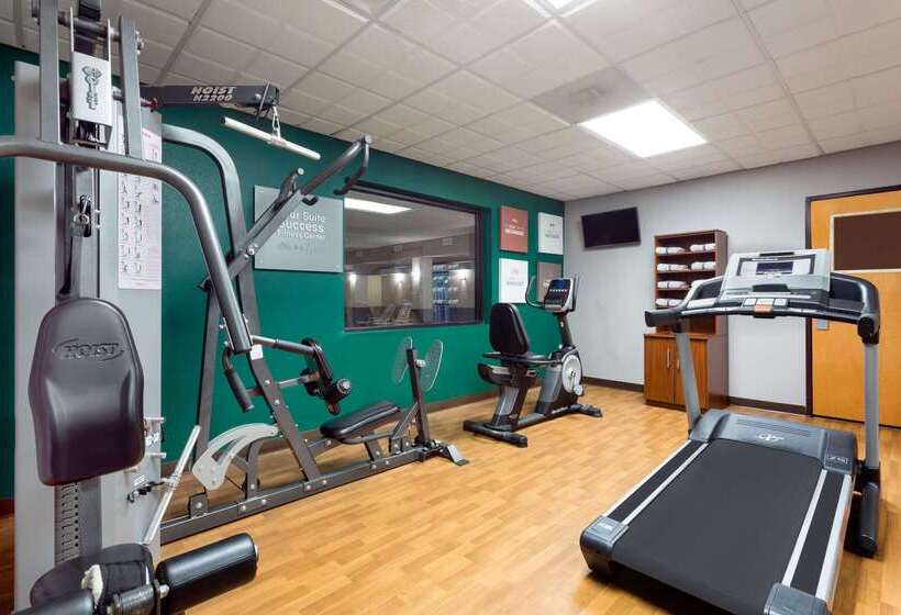 ホテル Wingate By Wyndham Athens Ga