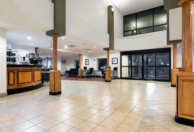 ホテル Wingate By Wyndham Athens Ga