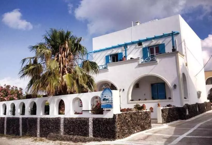 پانسیون Villa Livadaros