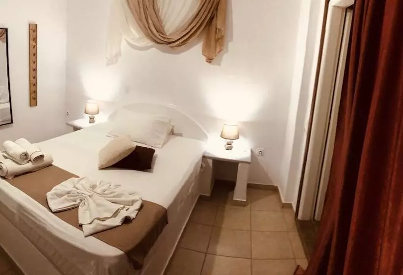 پانسیون Villa Livadaros