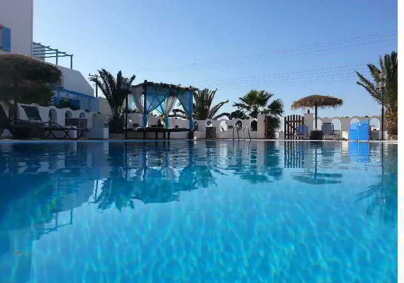 پانسیون Villa Livadaros