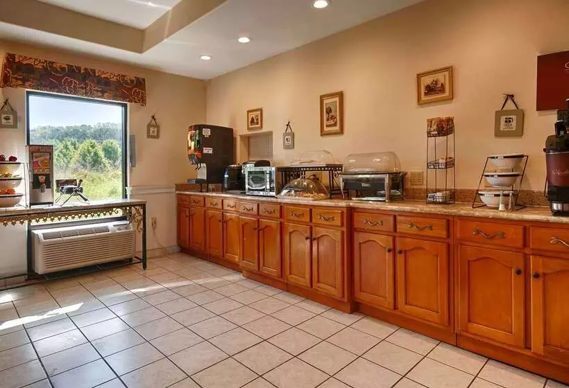 Best Western Plus Bass Hotel & Suites