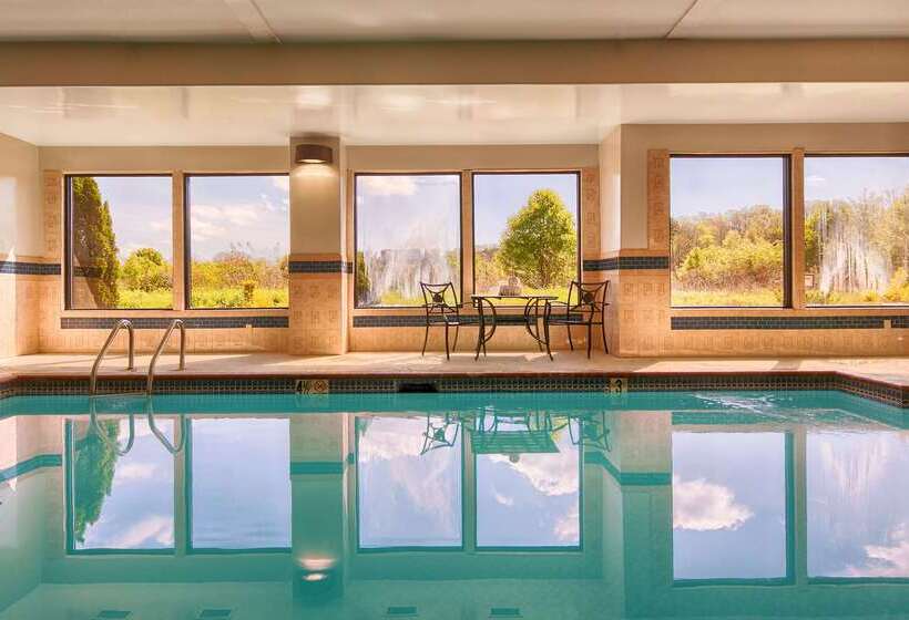 Best Western Plus Bass Hotel & Suites