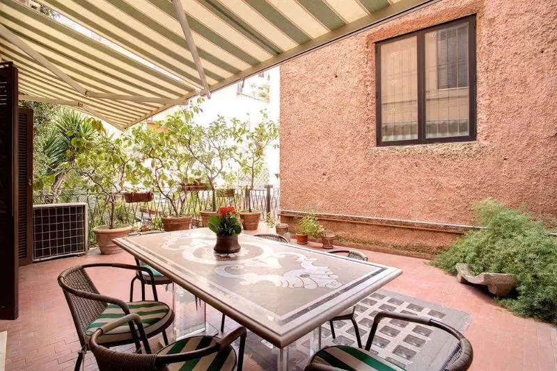 هتل Navona Gallery Suites