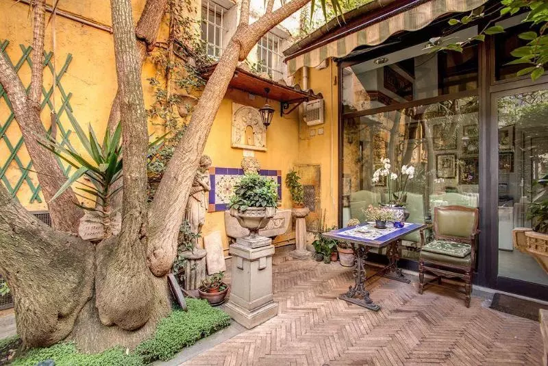 هتل Navona Gallery Suites