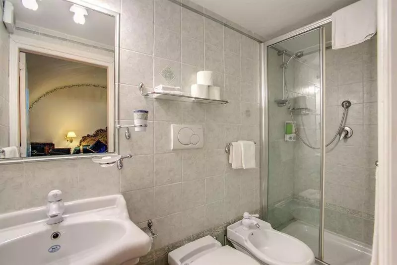 هتل Navona Gallery Suites