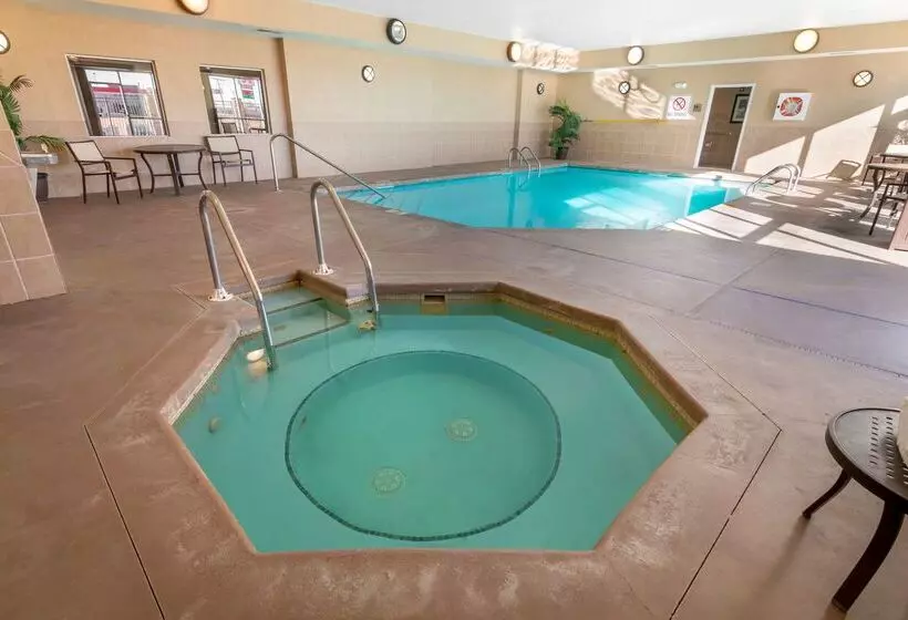 酒店 Best Western Plus Butterfield Inn