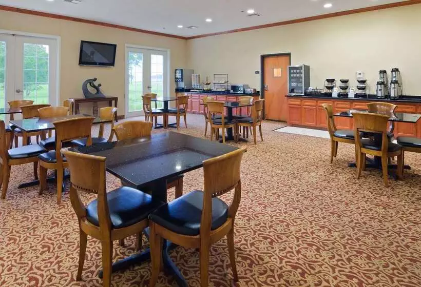 호텔 Best Western Inn & Suites Cleveland