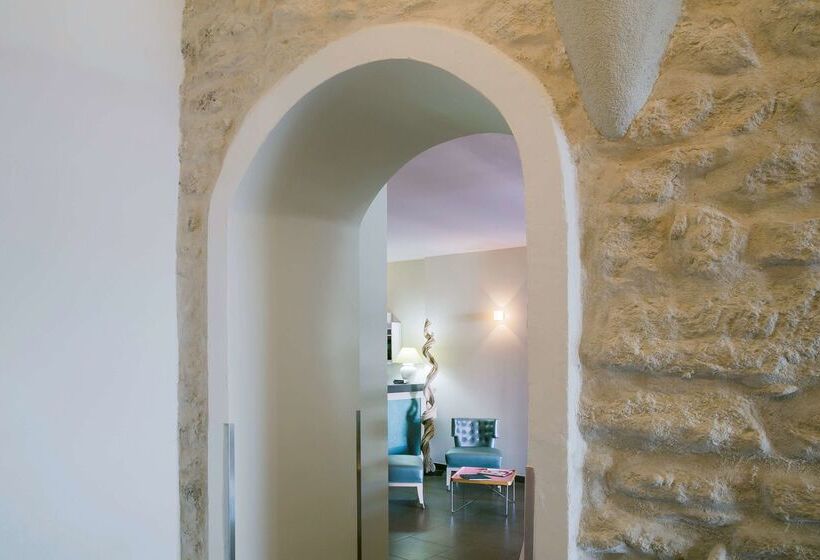 Best Western Hotel Du Roy D Aragon