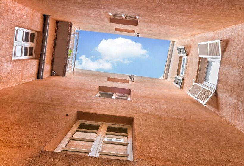 Best Western Hotel Du Roy D Aragon