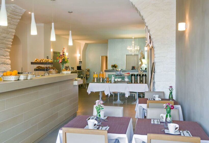 Best Western Hotel Du Roy D Aragon