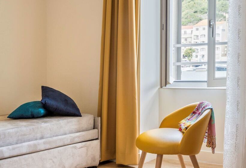 Best Western Hotel Du Roy D Aragon