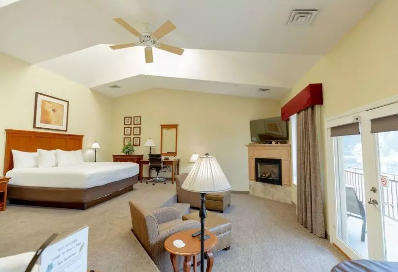 酒店 Best Western Lodge At River S Edge